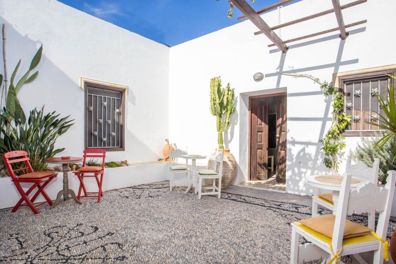 Al 583 Di Lindos Hotel Екстериор снимка